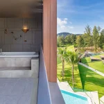 Deluxe Seaview