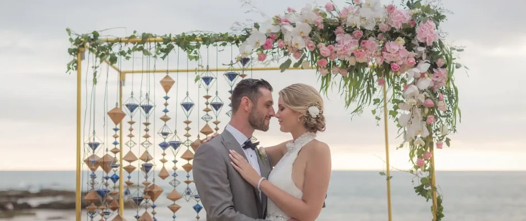 Pre-wedding photo shoot on the beach